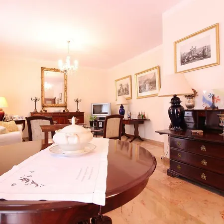 Cagliari's Cozy Private Bedroom, Sleeps 2 Hotel